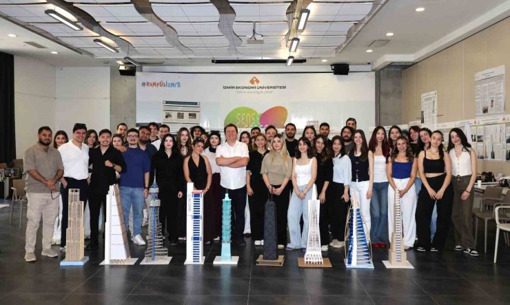 Dünyaca ünlü 22 binaya ‘deprem’ simülasyonu