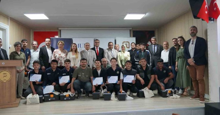 Lise öğrencileri MUSKİ sınıfı eğitiminin ilk etabını tamamladı