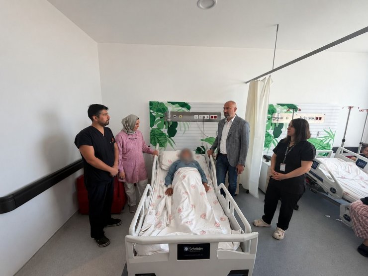 Niğde’de hastanın vücudundaki 7 kiloluk dev tümör başarıyla alındı