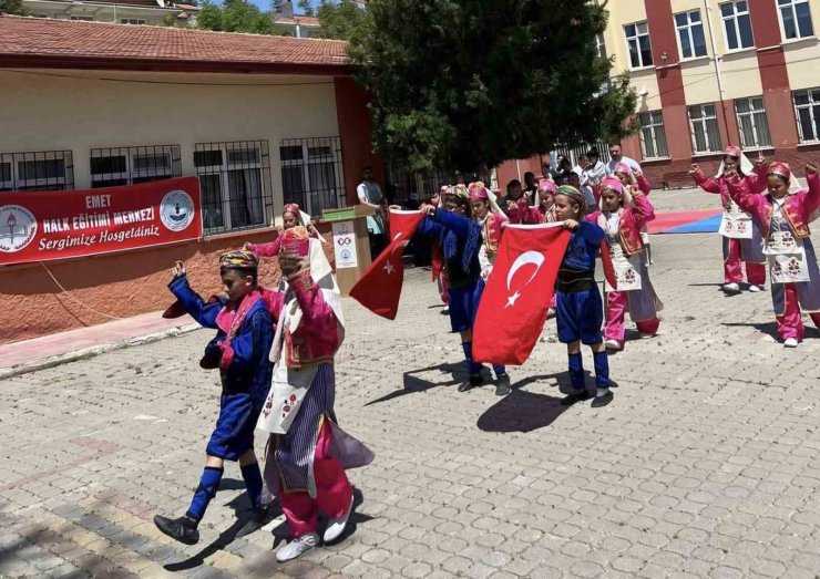 Emet’te Hayat Boyu Öğrenme Haftası coşkuyla kutlandı