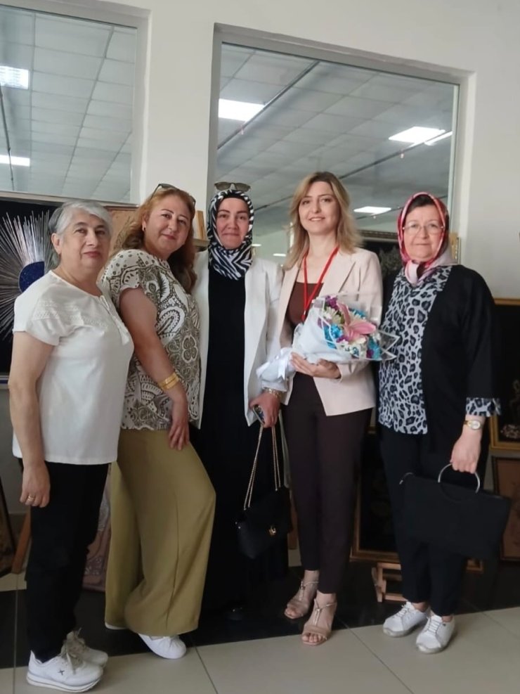 Bahçelievler kursundaki eserler Ahmet Akın’da sergilendi