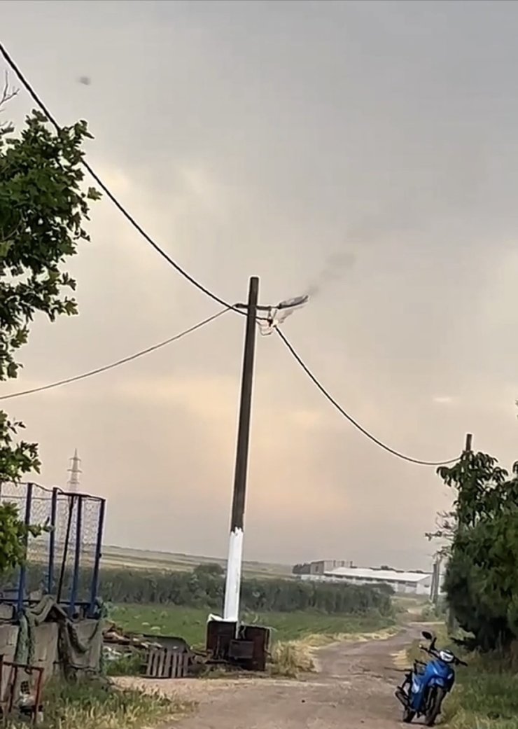 Bandırma’da elektrik hattında korku dolu anlar