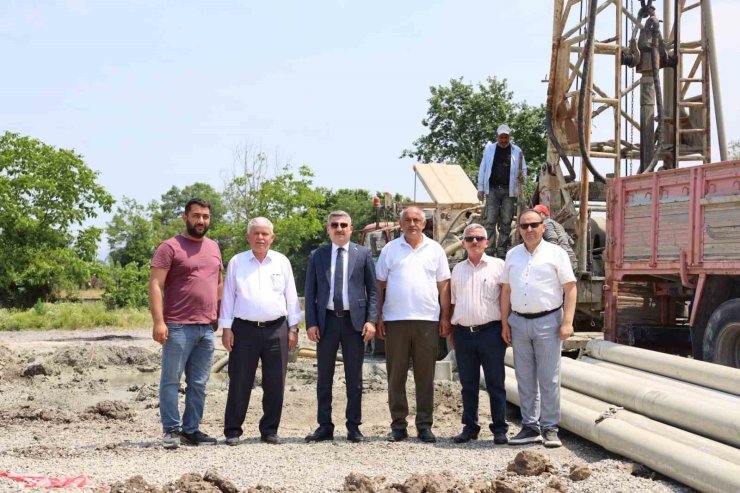 Dikmeli Köyü’nde içme suyu için sondaj çalışmaları sürüyor