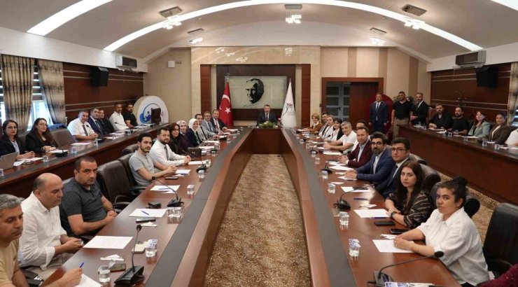 KBÜ’de Sosyalfest’e emek veren akademik ve idari personel onurlandırıldı