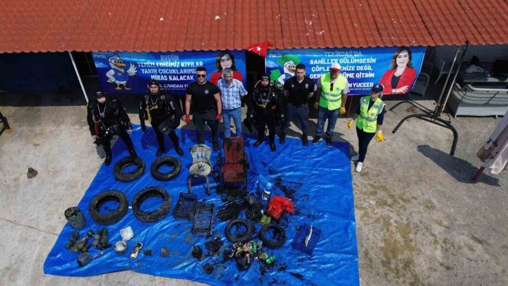 Tekirdağ’da deniz temizliği: Deniz dibinden lastik, sandalye ve plastik atıklar çıkarıldı