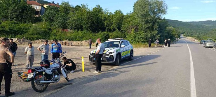 Kastamonu’da çarpışan iki motosikletin sürücüsü yaralandı