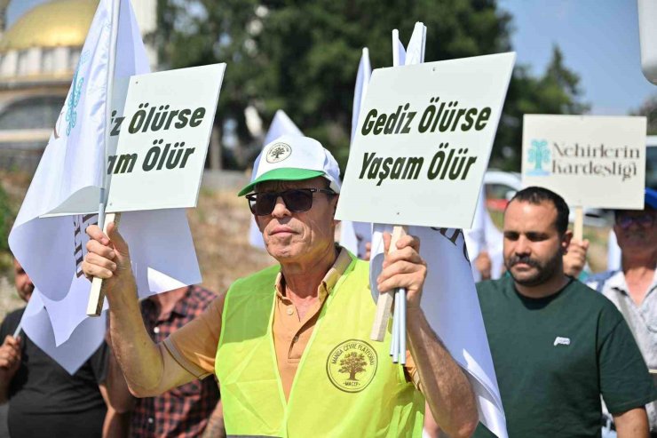 Gediz için tek yürek oldular