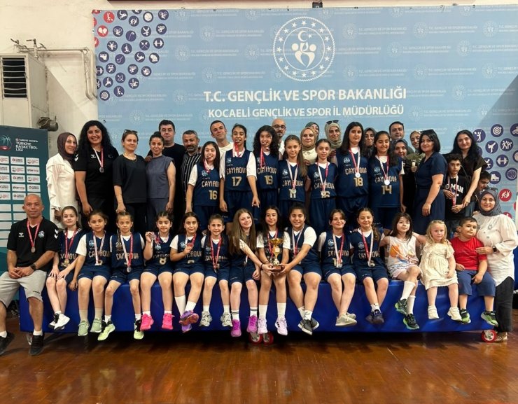 Çayırova’nın genç sporcularından atletizm ve basketbolda başarı yağmuru