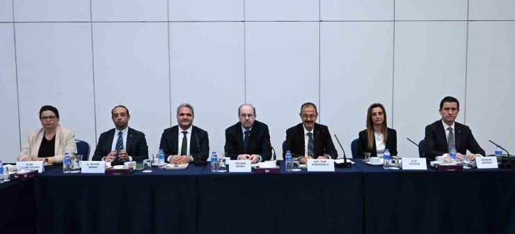 TOBB Çimento Meclisi Başkanlığına Adil Sani Konukoğlu seçildi