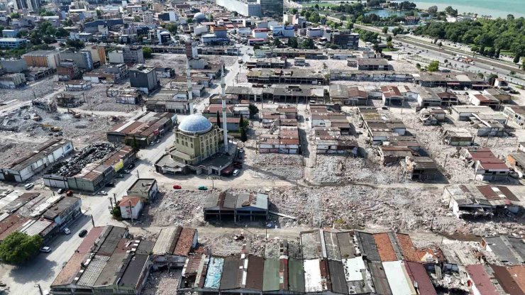 Gülsan Sanayi Sitesi’nde yıkımlar devam ediyor