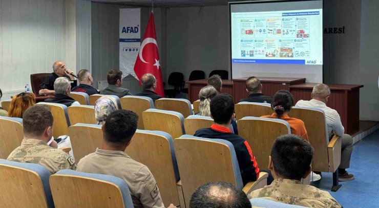 Bayburt’ta orman yangınlarına müdahale eğitimi düzenlendi