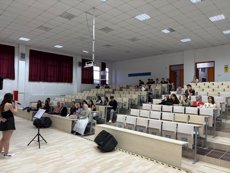 Hisarcık MYO bahar yarıyılı sonu motivasyon konseri düzenlendi