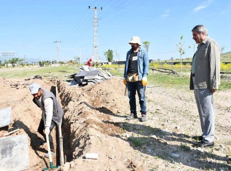 Başkan Taşkın, altyapı çalışmalarını yerinde inceledi