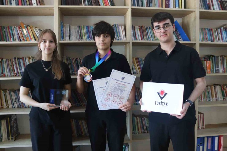 Dedesinin yaşadığı talihsiz olay ilham oldu, geliştirdikleri proje dünya ikincisi seçildi
