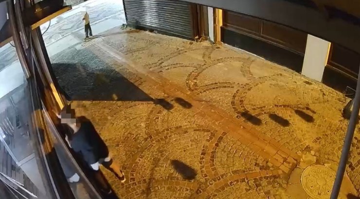 Edirne’de çocuk hırsızlar kameraya yansıdı