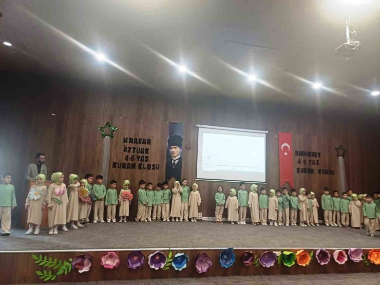 Emet’te 4-6 Yaş Kur’an kursu öğrencilerinden yıl sonu gösterisi
