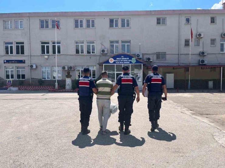 Söke ve Karacasu’da aranan şahıslar yakalandı
