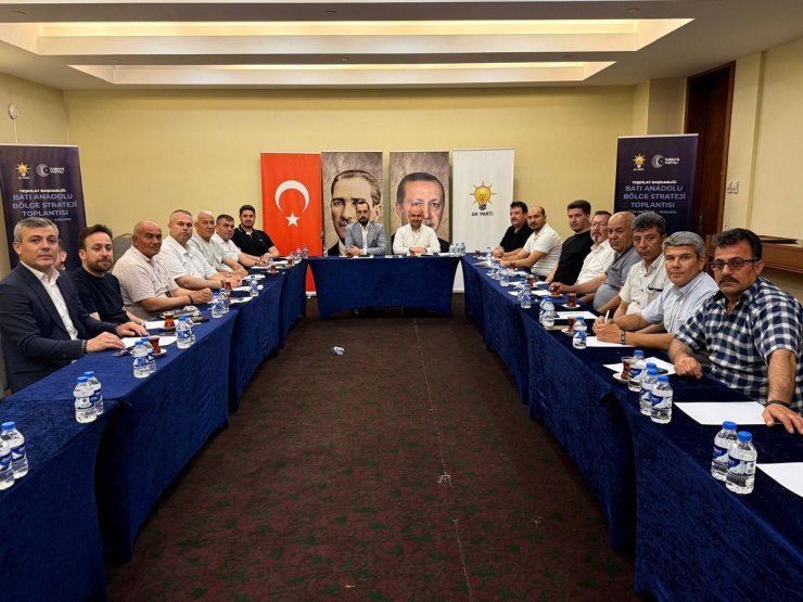 Eskişehir AK Parti Teşkilatı, Batı Anadolu Bölge Strateji Toplantısı’na katıldı