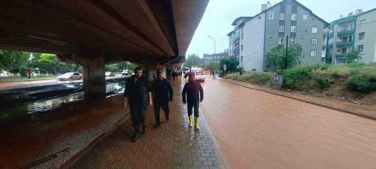 Kırşehir’de saatte metrekareye 56,4 kilogram yağış düştü