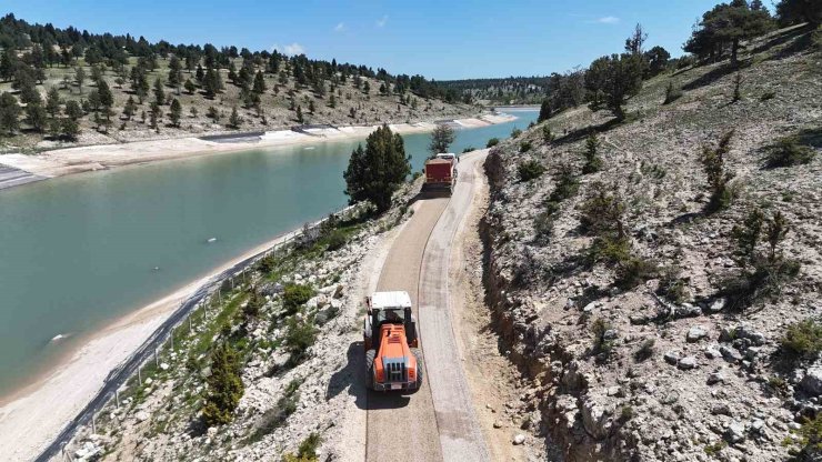 Mersin’de kırsal ulaşımı rahatlatan asfalt çalışması tamamlandı