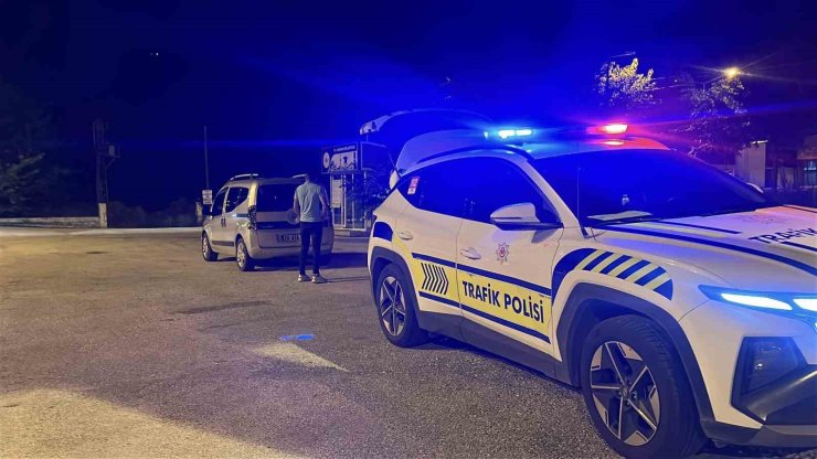 Alkollü yakalanan sürücü ’alkollü değilim’ diyerek kendini savundu