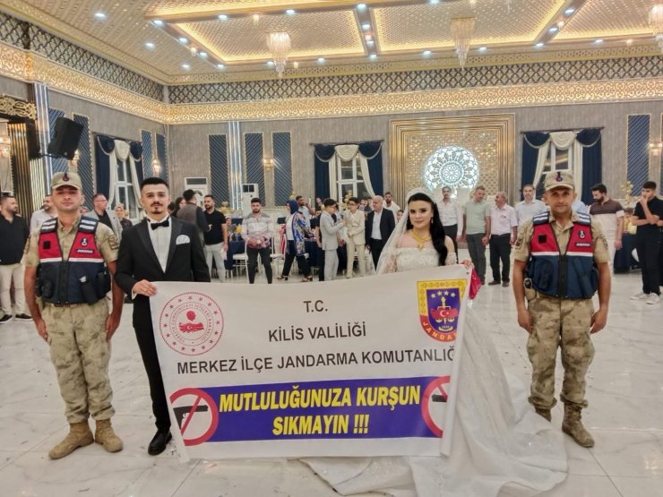 Kilis’te ’Mutluluğunuza Kurşun Sıkmayın’ uyarısı