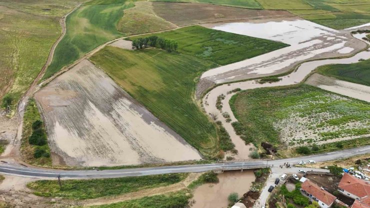 Yozgat’ta şiddetli yağış tarım arazilerini vurdu
