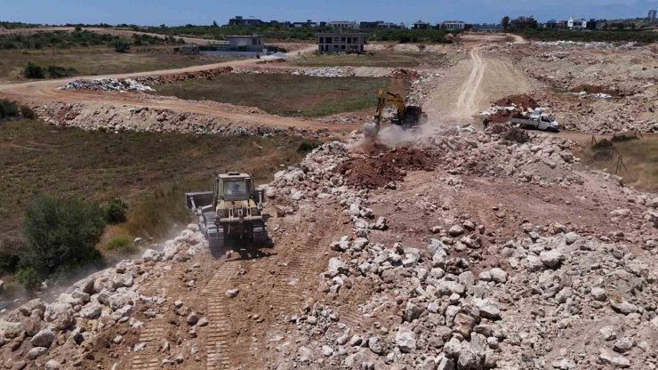 Aksu’da yeni imar yolu çalışmaları devam ediyor