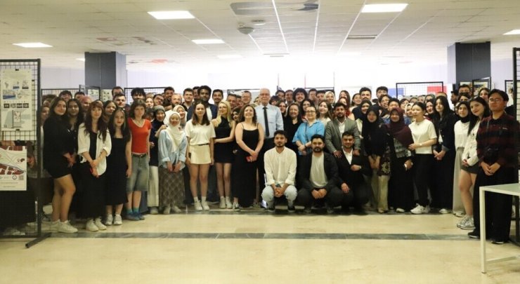 DPÜ Güzel Sanatlar Fakültesi’nde Mezuniyet Sergisi açıldı