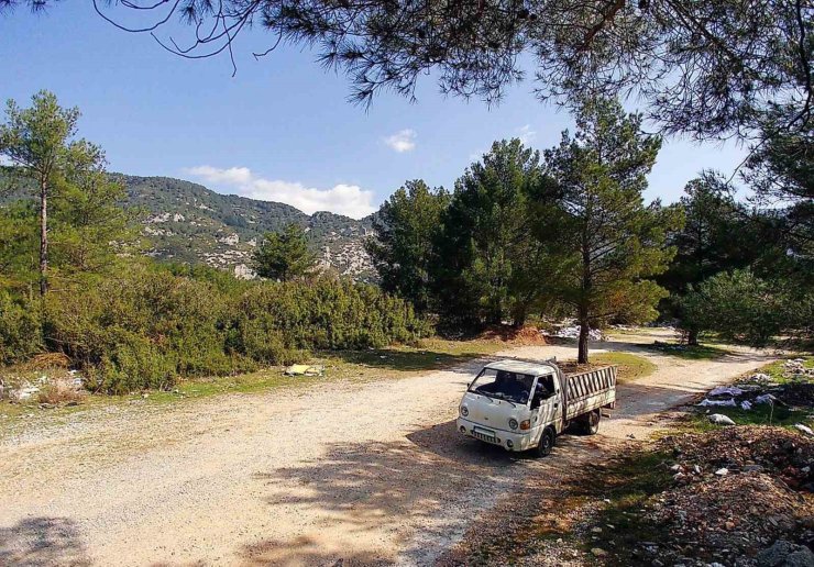 Kaçak hafriyatçılara fotokapan ve dronlu denetim