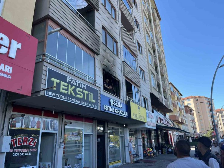 Niğde’de apartman dairesinde yangın