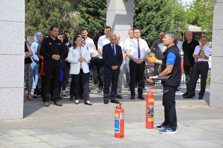 Valilikte yangın tatbikatı