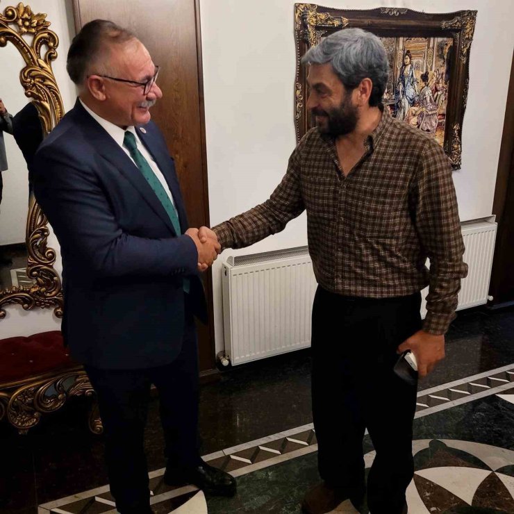 Başkan Arslan’dan "Çırak" dizisi setine ziyaret