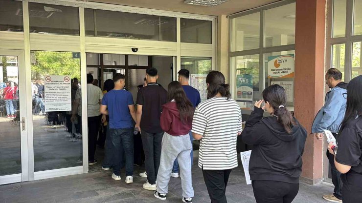 Bolu’da YKS’ye giren bir öğrenci: "Türkiye maçını izledik bütün moralimizi bozdular"