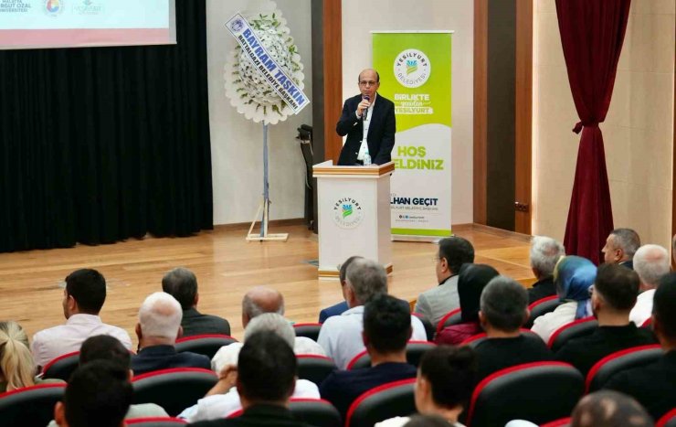"Genç Girişimcilik Akademisi" ile "Fikir Kumbarası" projesi tamamlandı