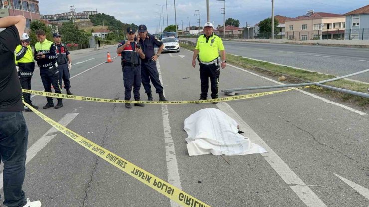 Refakatçi olarak hastaneye giderken kazada hayatını kaybetti