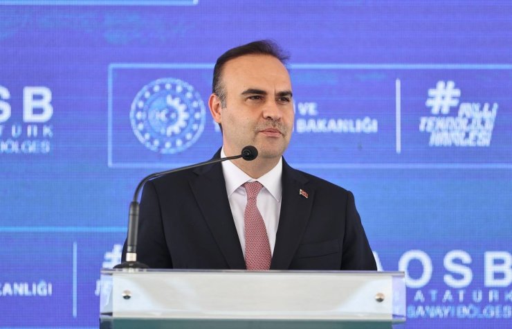 Gençlere uluslararası bilim olimpiyatlarında 1 altın, 7 gümüş, 6 bronz madalya ve 7 mansiyon ödülü