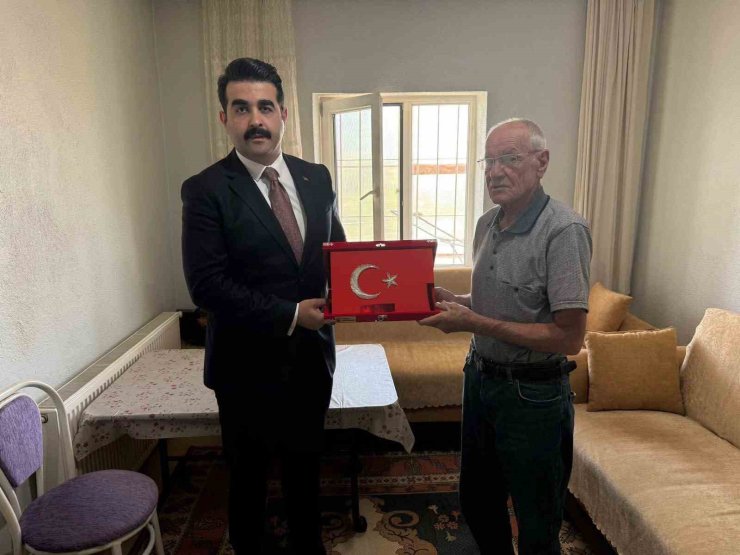 Tomarza’da şehit babalarına ’Babalar Günü’ sürprizi