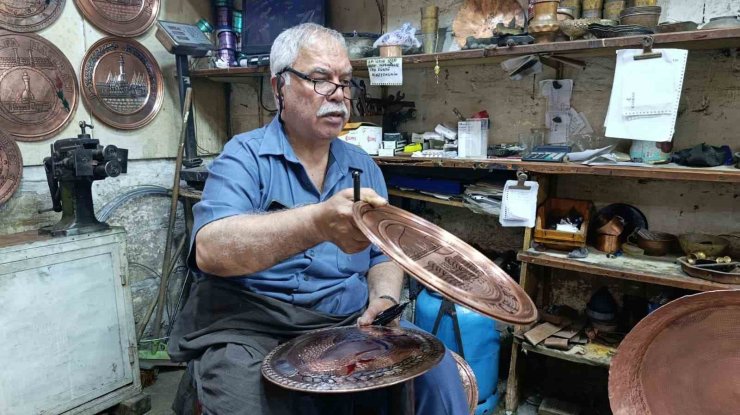 Şanlıurfa’da kaybolmaya yüz tutan bakırcılık mesleği yeniden canlandı
