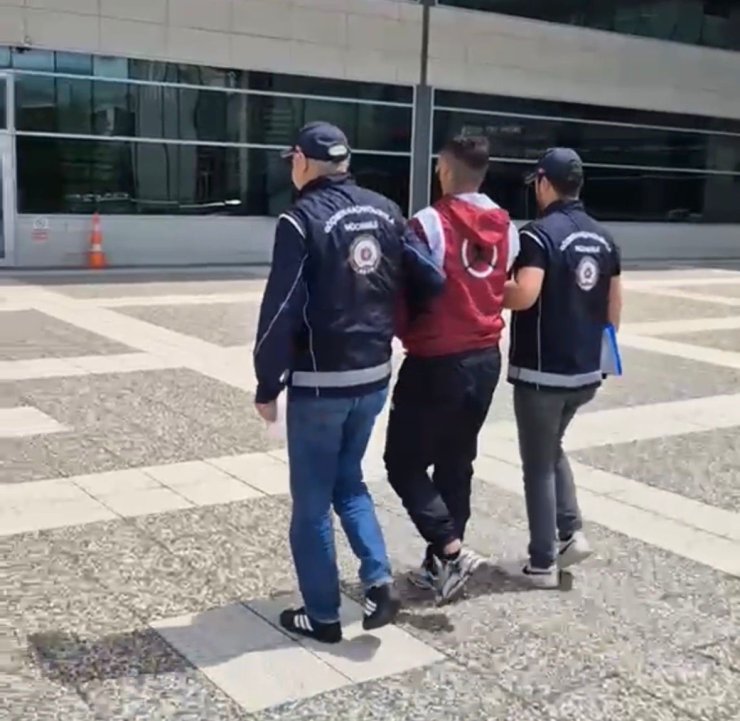 TEM Otoyolu’nda 6 düzensiz göçmen yakalandı: Organizatör tutuklandı