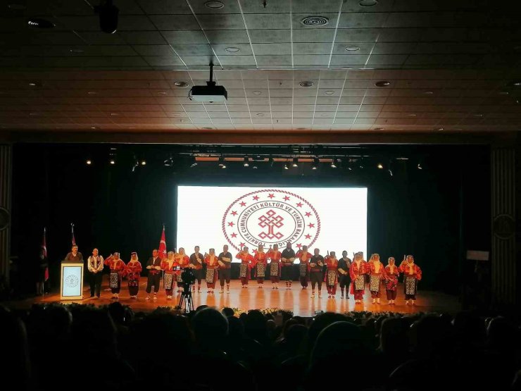 Batı Karadeniz’in en kapsamlı halk oyunları şöleni gerçekleştirildi