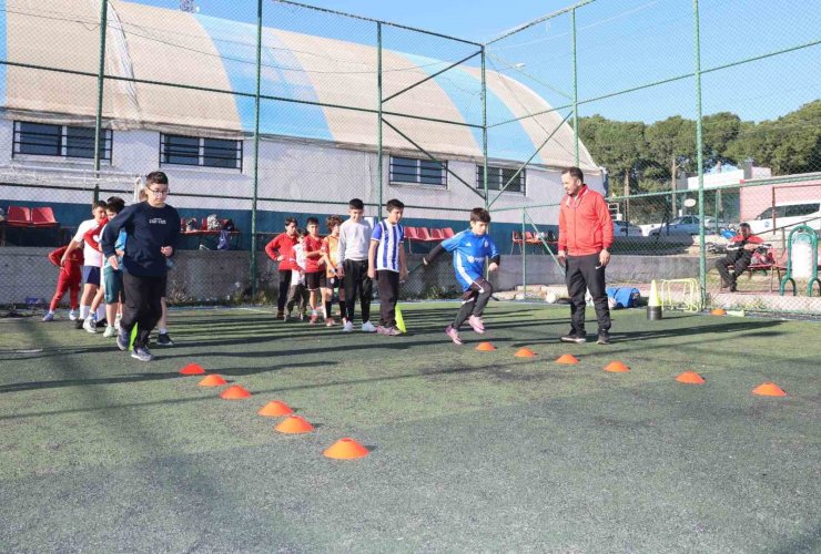 Aksu Belediyesi yaz spor kursları başlıyor