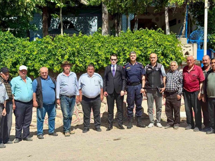Hisarcık Kaymakamı Atam, vatandaşların talep ve ihtiyaçlarını yerinde dinledi