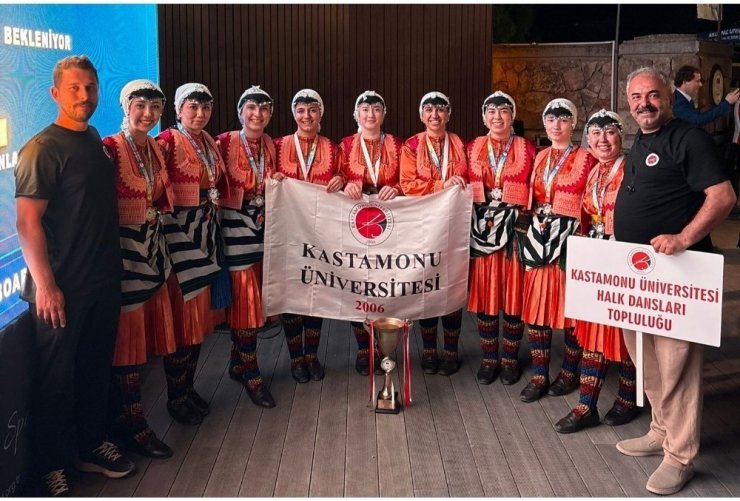 Kastamonu Üniversitesi Halk Dansları Topluluğu Türkiye ikincisi oldu