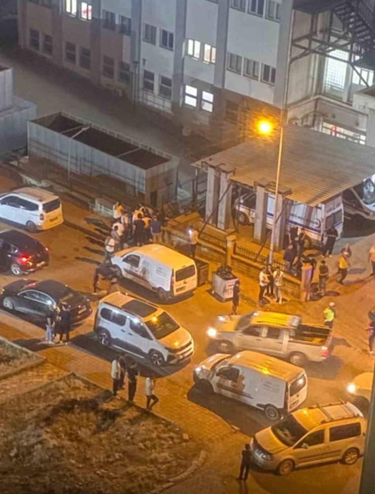 Siirt’te bıçaklı kavga: 1 yaralı