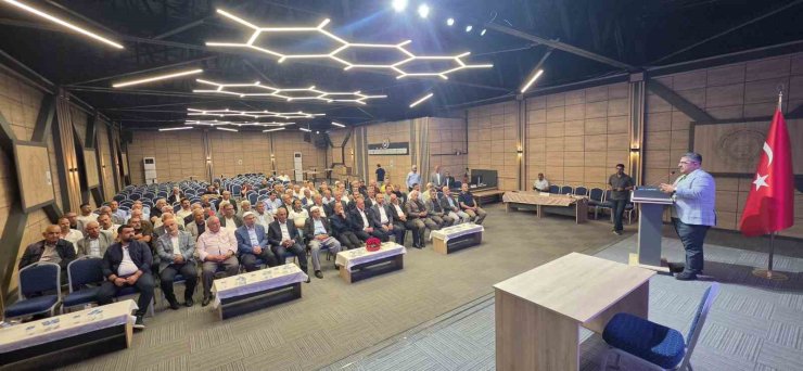 Tatvan’da toplumsal sorunlarla ilgili istişare toplantısı düzenledi