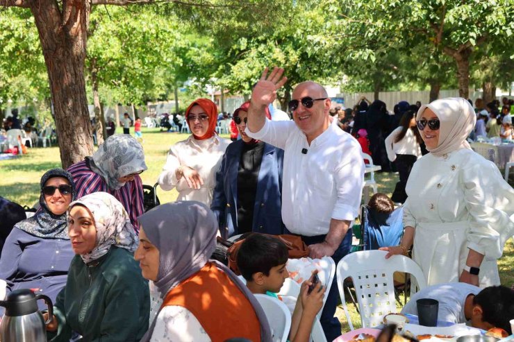 Darıca’da kadın kursiyerler piknikte bir araya geldi