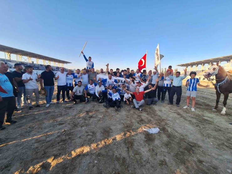 Selendi’nin atlı cirit zaferi