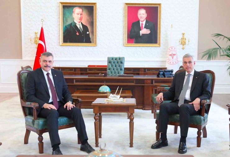 İçişleri Bakanı Çiftçi, Sağlık Bakanı Memişoğlu ile bir araya geldi