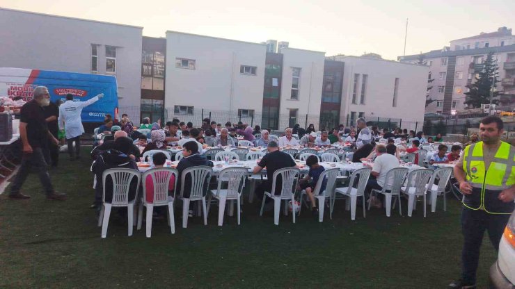 Maltepe’de muharrem ayında iftar programları devam ediyor